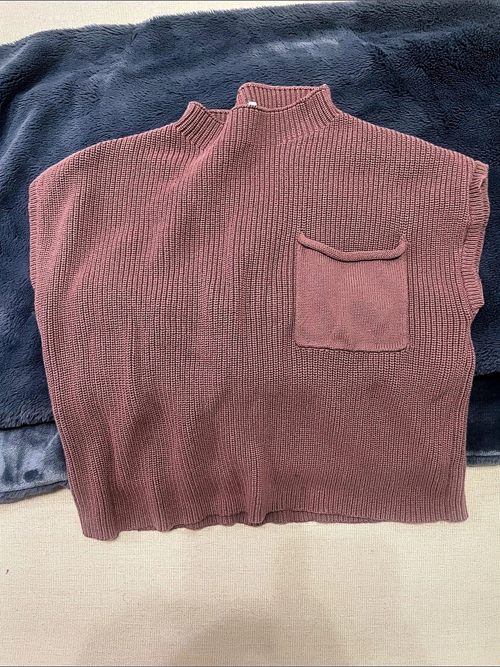 Knit Lounge Set Size Small - Picture 2 of 6